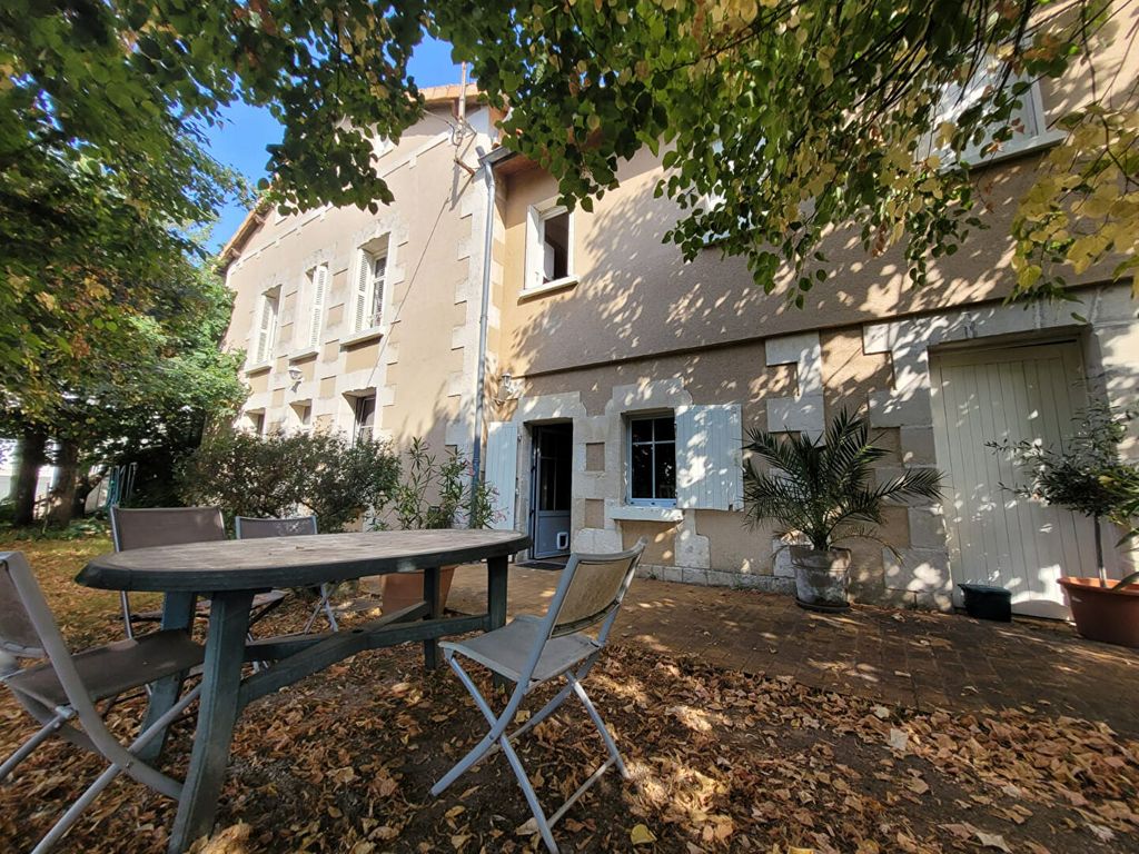 Achat maison à vendre 3 chambres 114 m² - Poitiers