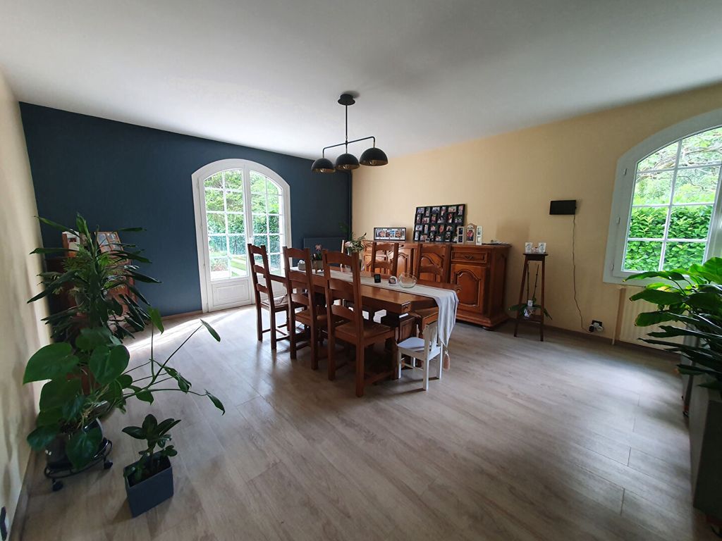 Achat maison à vendre 4 chambres 160 m² - Dampierre-en-Yvelines