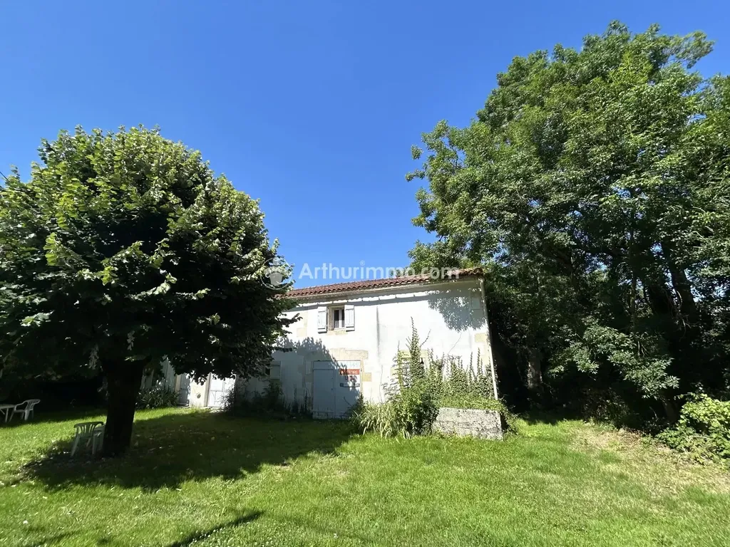 Achat maison 2 chambre(s) - Saint-Jean-d'Angély