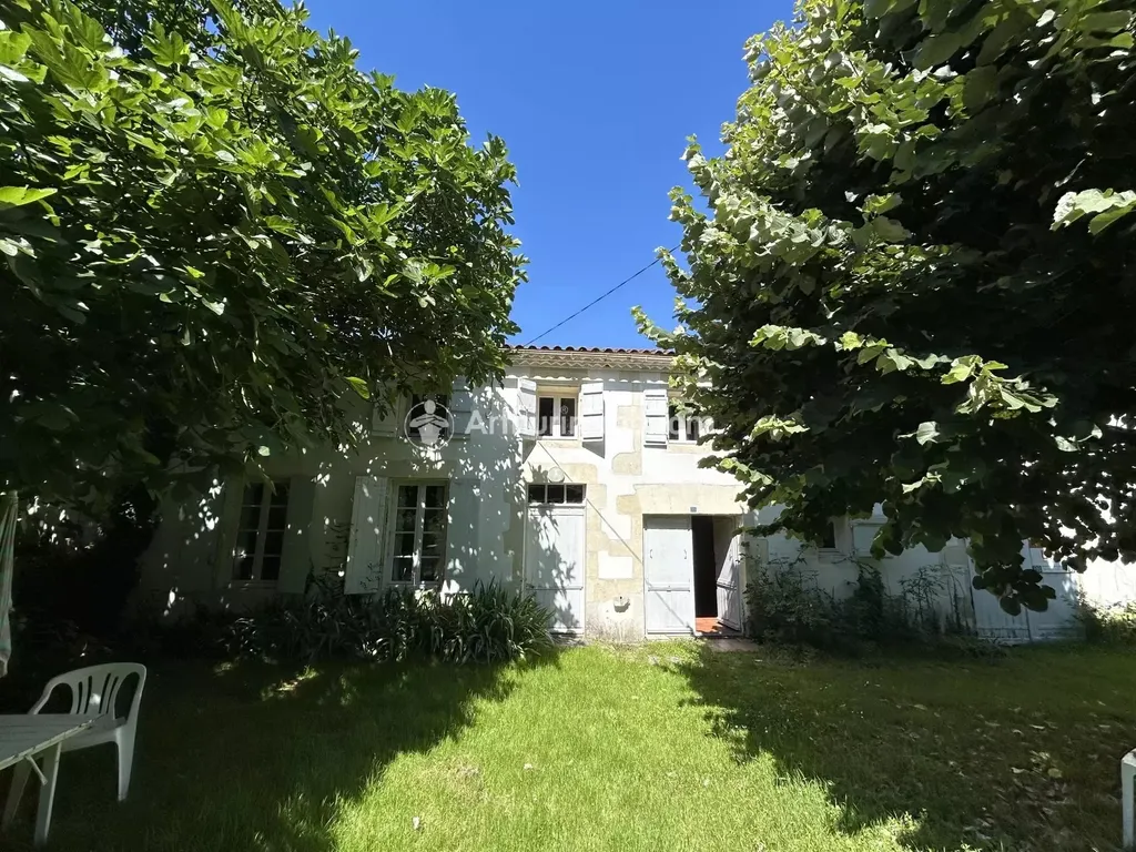 Achat maison 2 chambre(s) - Saint-Jean-d'Angély