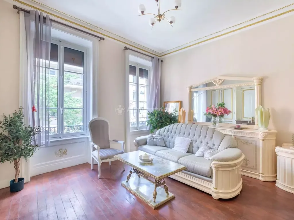 Achat appartement à vendre 3 pièces 71 m² - Lyon 3ème arrondissement