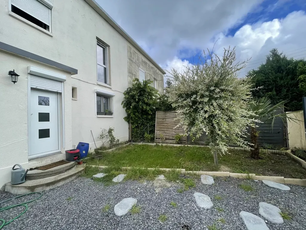 Achat maison à vendre 4 chambres 118 m² - Laon