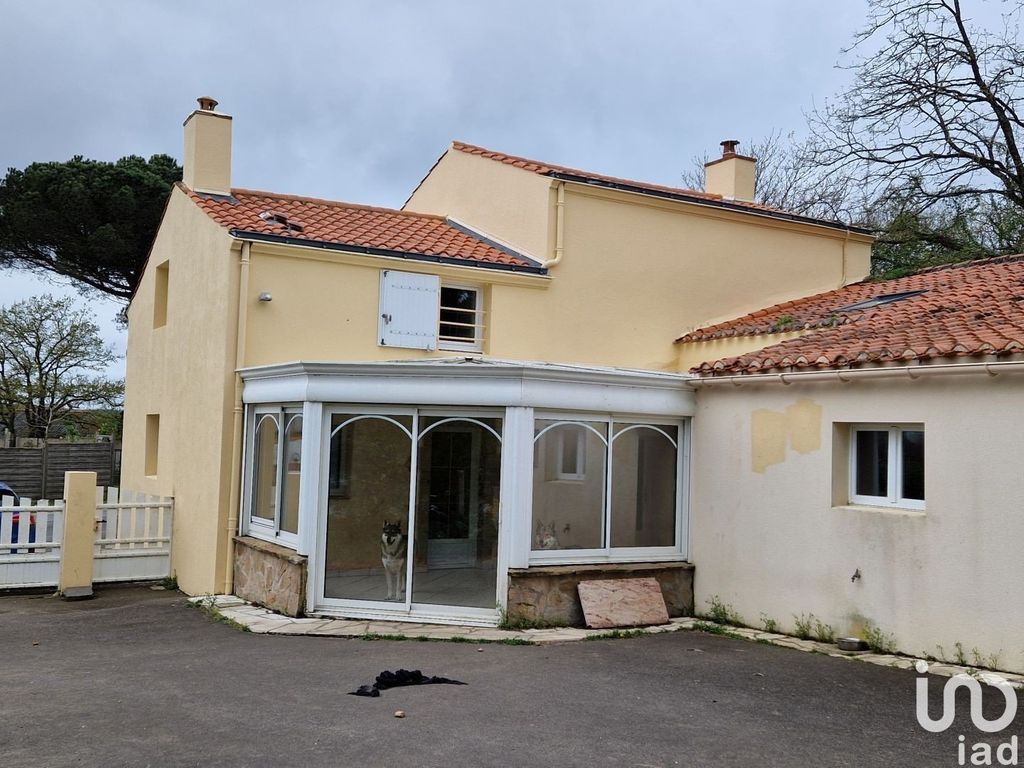 Achat maison 4 chambre(s) - Saint-Étienne-du-Bois