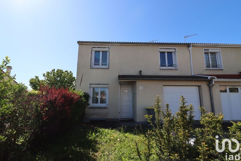 Achat maison à vendre 3 chambres 90 m² - Cournon-d'Auvergne