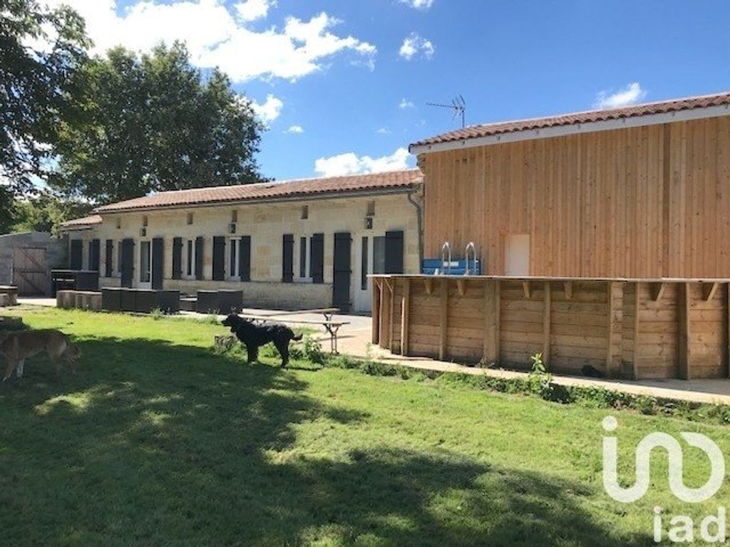 Achat maison à vendre 4 chambres 164 m² - Saint-Ciers-d'Abzac