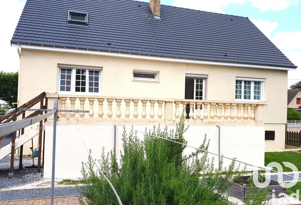 Achat maison à vendre 5 chambres 168 m² - Béville-le-Comte