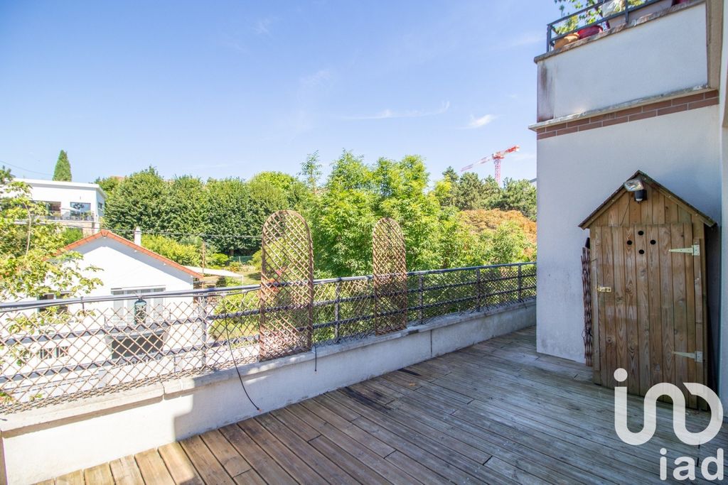 Achat appartement à vendre 3 pièces 71 m² - Rueil-Malmaison