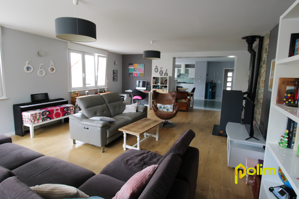 Achat maison à vendre 4 chambres 184 m² - Clémery