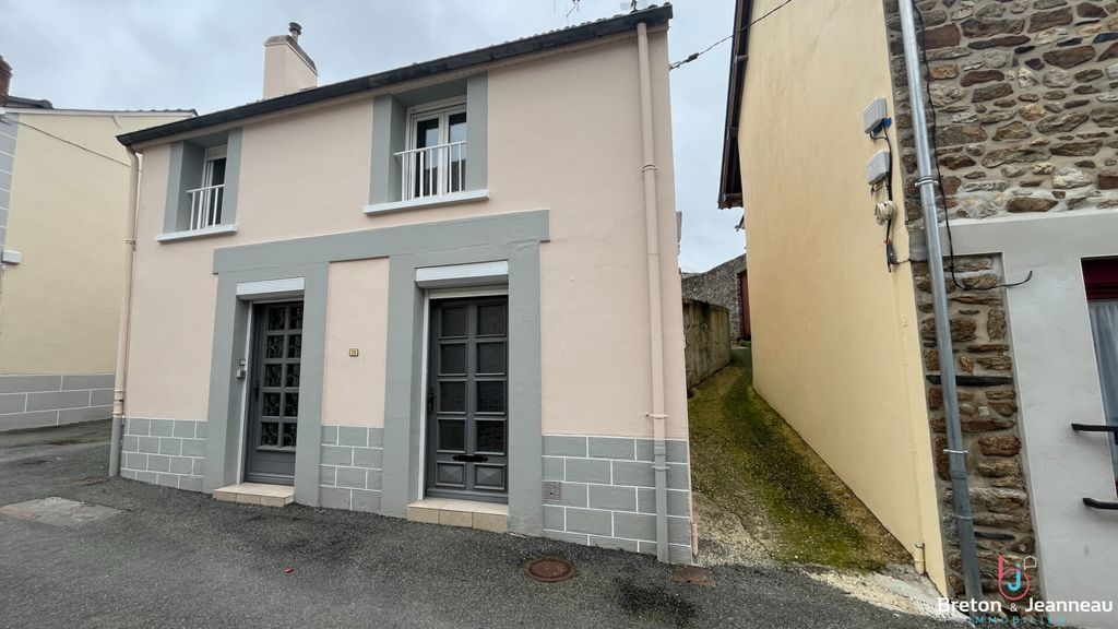 Achat maison à vendre 2 chambres 75 m² - Villaines-la-Juhel