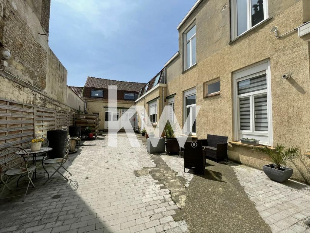 Achat appartement à vendre 5 pièces 90 m² - Dunkerque