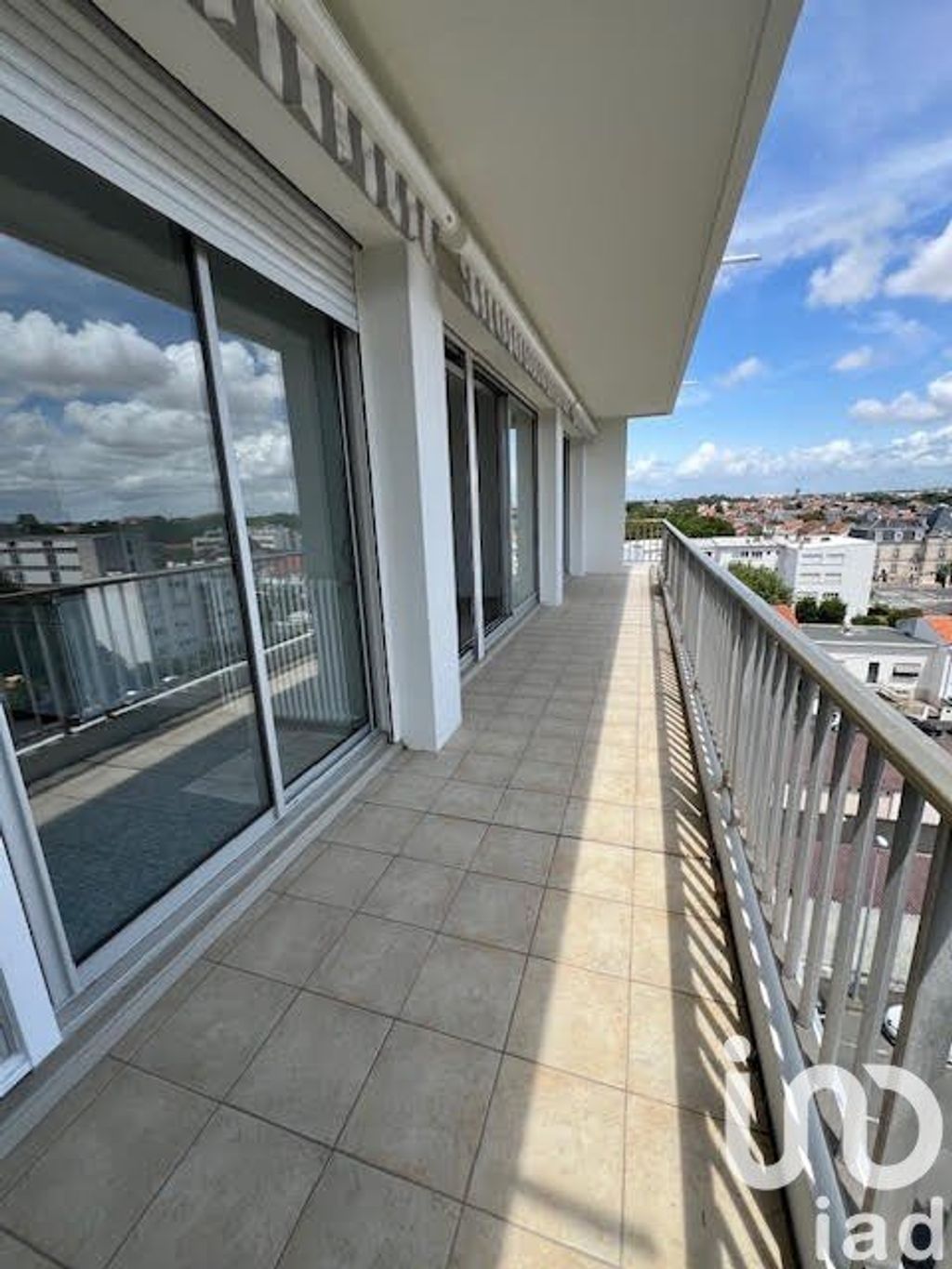 Achat appartement à vendre 3 pièces 80 m² - La Rochelle