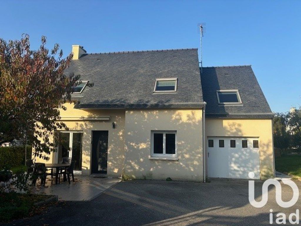 Achat maison à vendre 5 chambres 105 m² - Saint-Évarzec