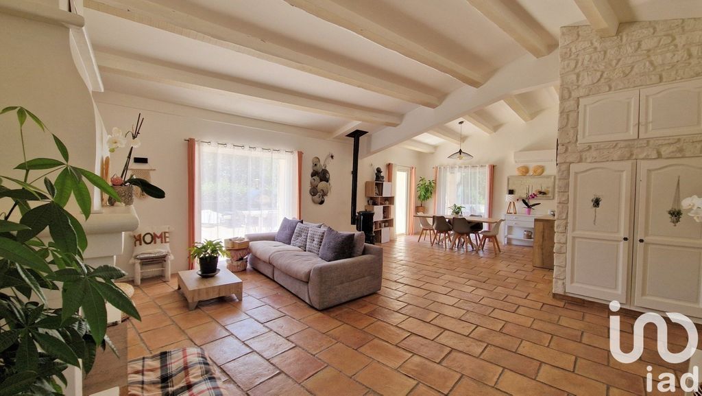 Achat maison à vendre 6 chambres 217 m² - Tourrettes-sur-Loup