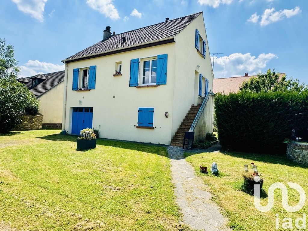 Achat maison à vendre 4 chambres 95 m² - Villeneuve-le-Comte