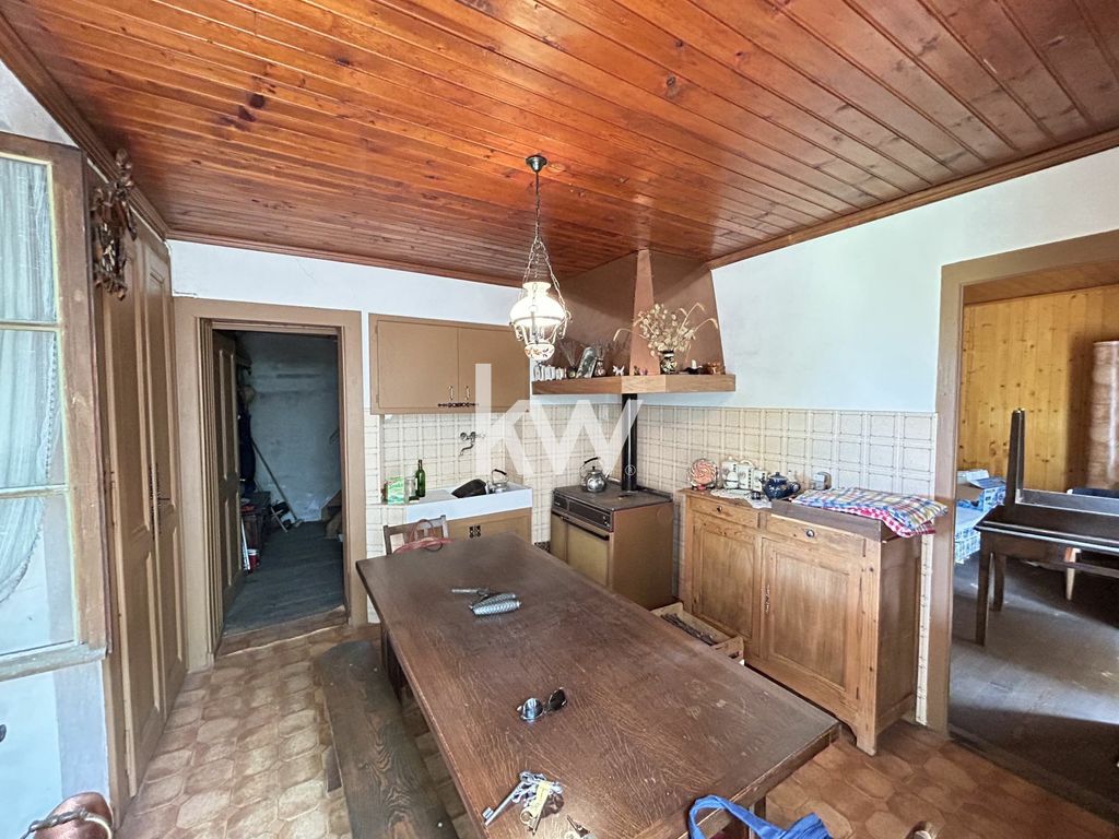 Achat maison à vendre 3 chambres 192 m² - Fessy