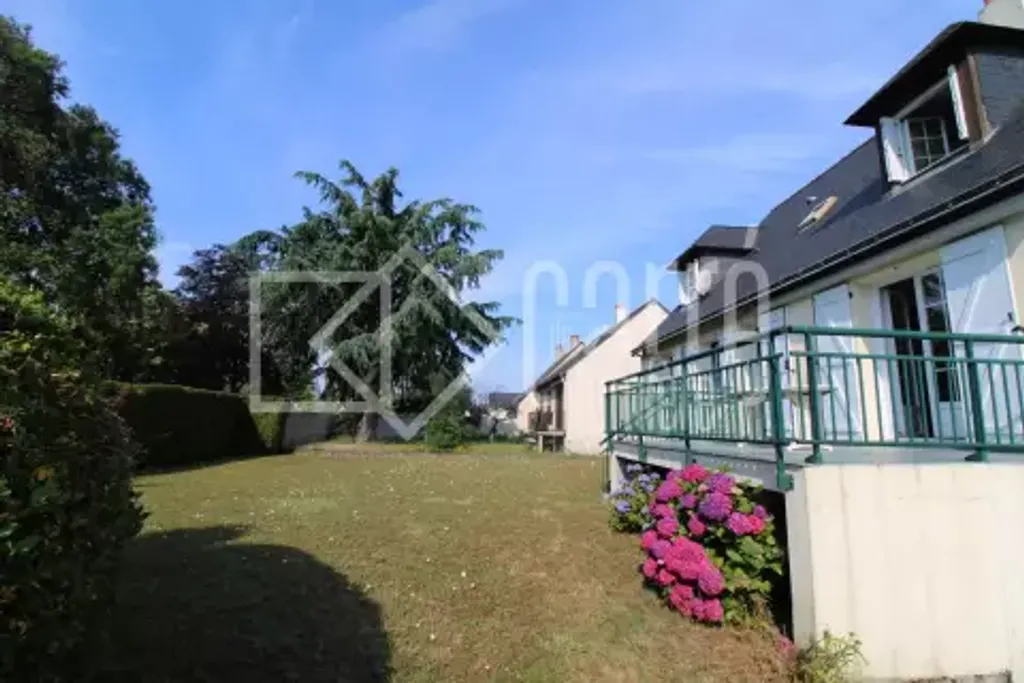 Achat maison à vendre 4 chambres 140 m² - Sainte-Gemmes-sur-Loire