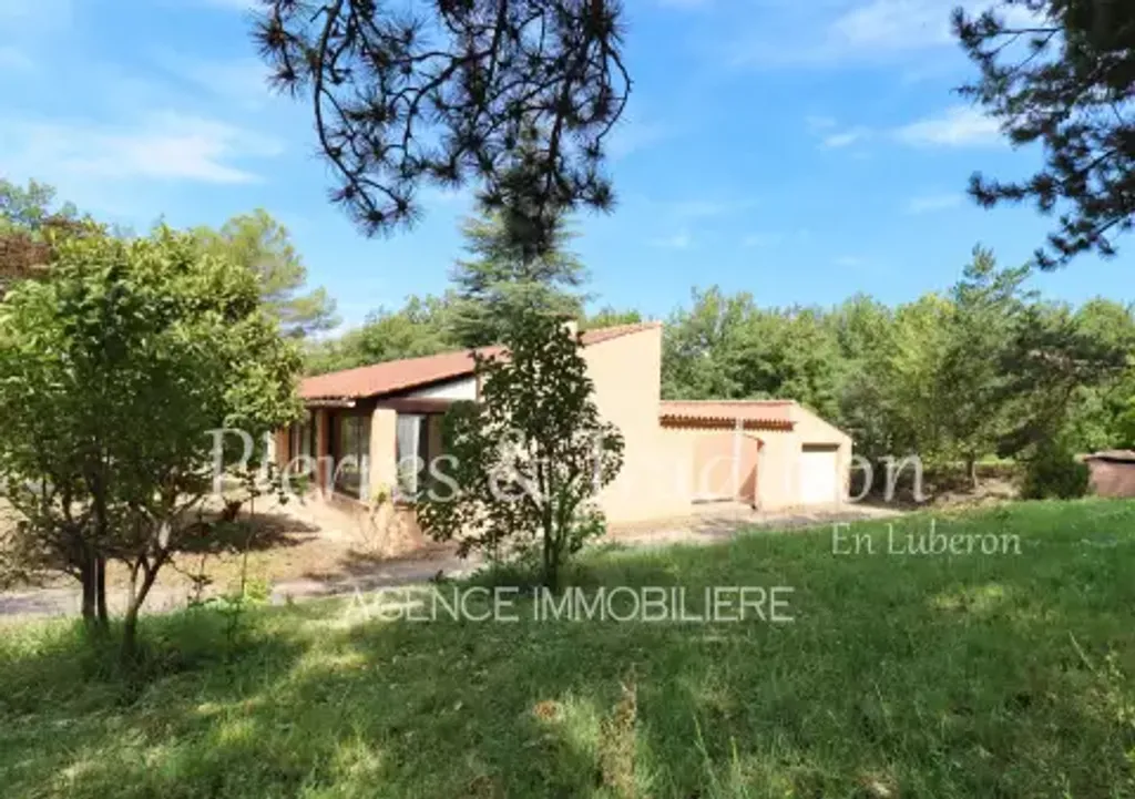 Achat maison à vendre 3 chambres 147 m² - Saignon