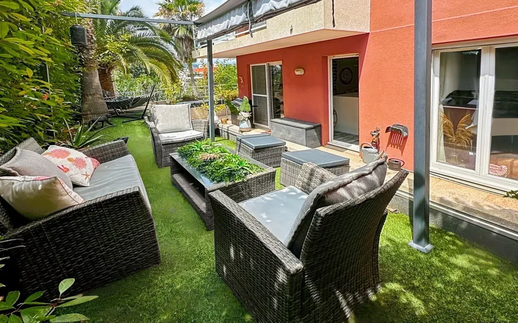 Achat appartement à vendre 3 pièces 60 m² - Nice