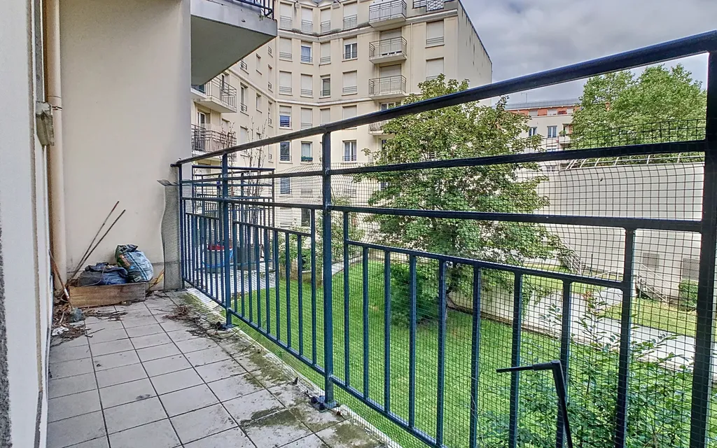 Achat appartement à vendre 3 pièces 65 m² - Issy-les-Moulineaux