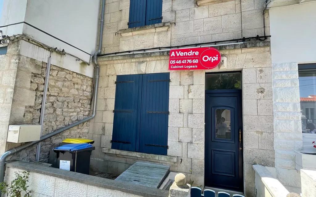 Achat maison à vendre 2 chambres 82 m² - La Rochelle