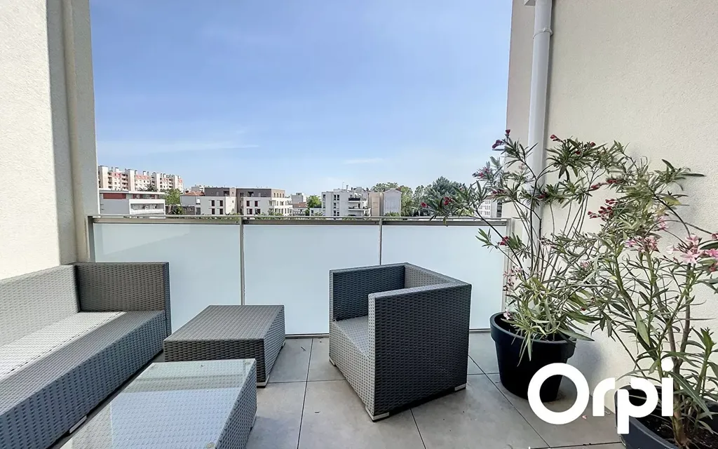 Achat appartement à vendre 4 pièces 80 m² - Villeurbanne