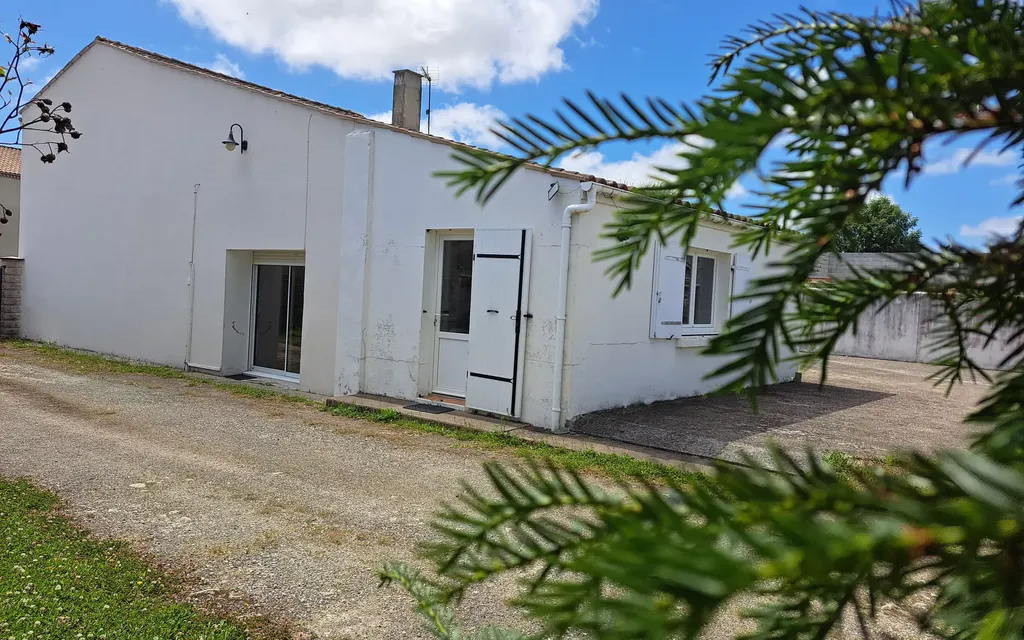 Achat maison à vendre 5 chambres 124 m² - Sainte-Soulle