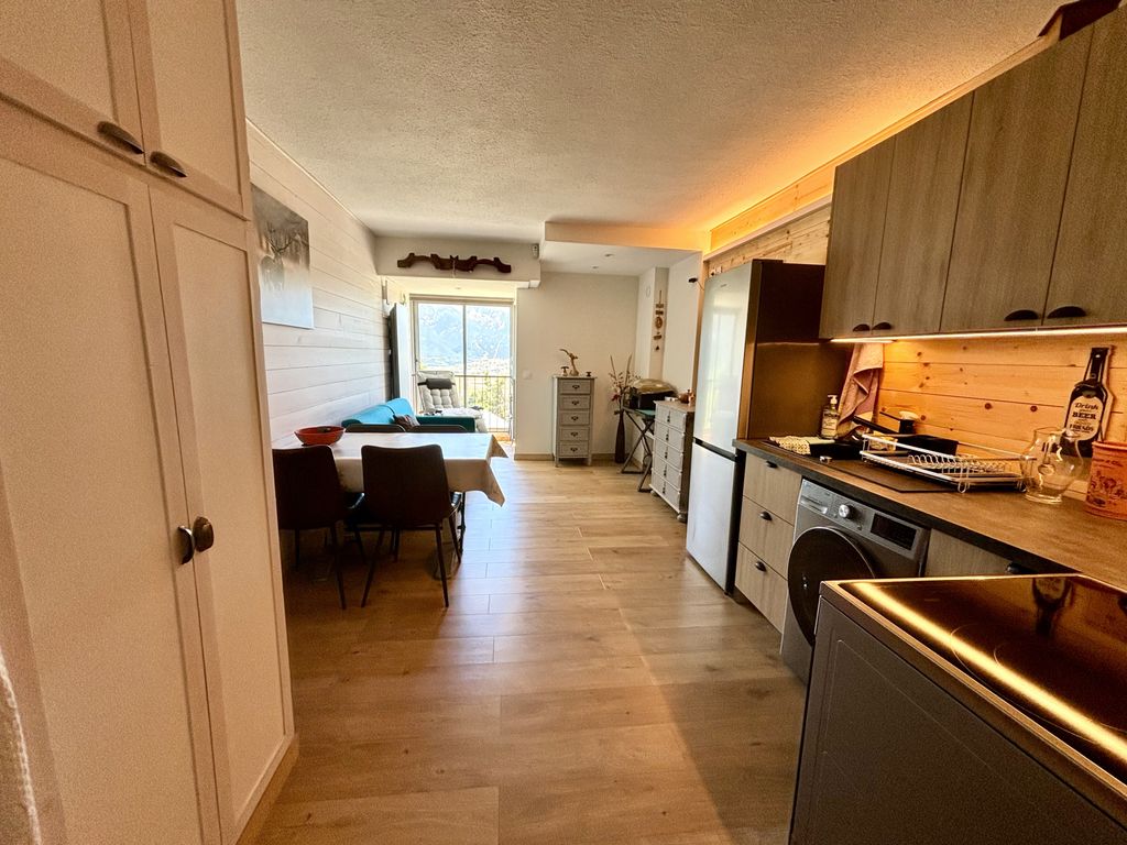 Achat appartement à vendre 2 pièces 40 m² - La Llagonne