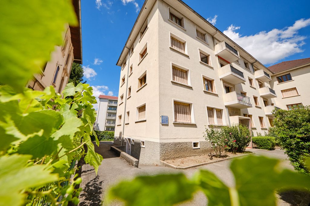 Achat appartement à vendre 2 pièces 57 m² - Annecy