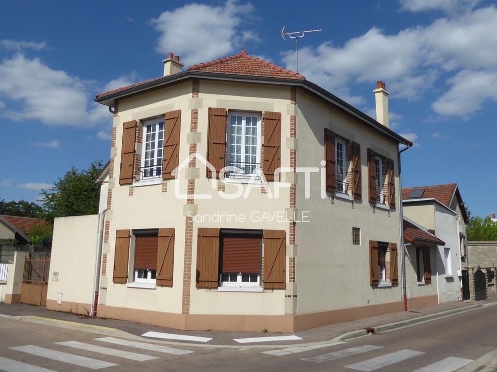 Achat maison à vendre 4 chambres 103 m² - Sainte-Savine