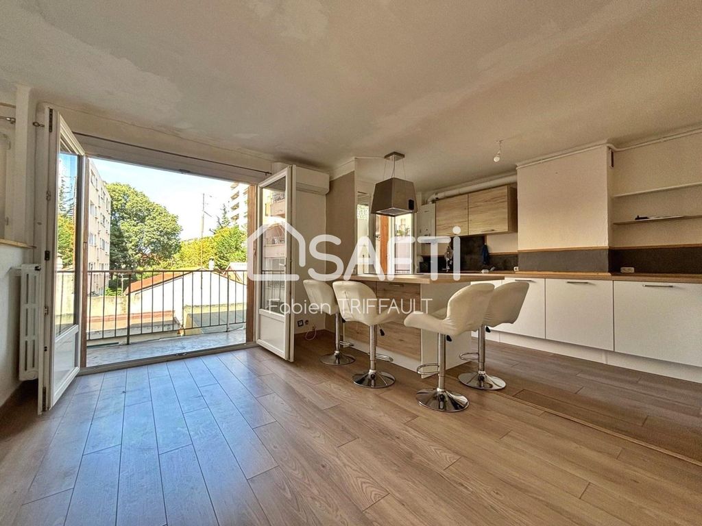 Achat appartement à vendre 4 pièces 67 m² - Toulon