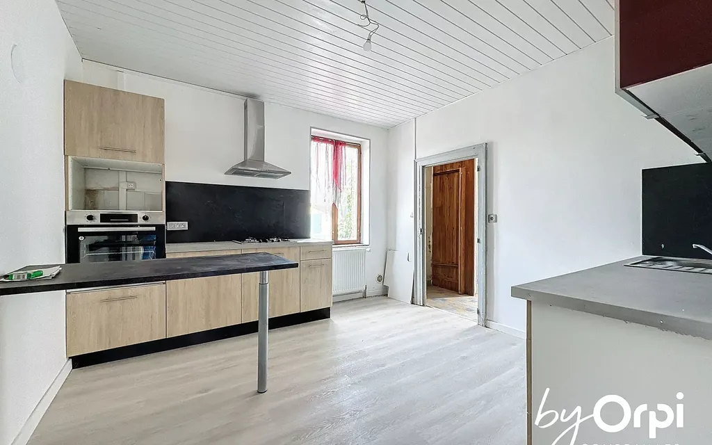 Achat maison à vendre 3 chambres 85 m² - Saint-Éloy-les-Mines