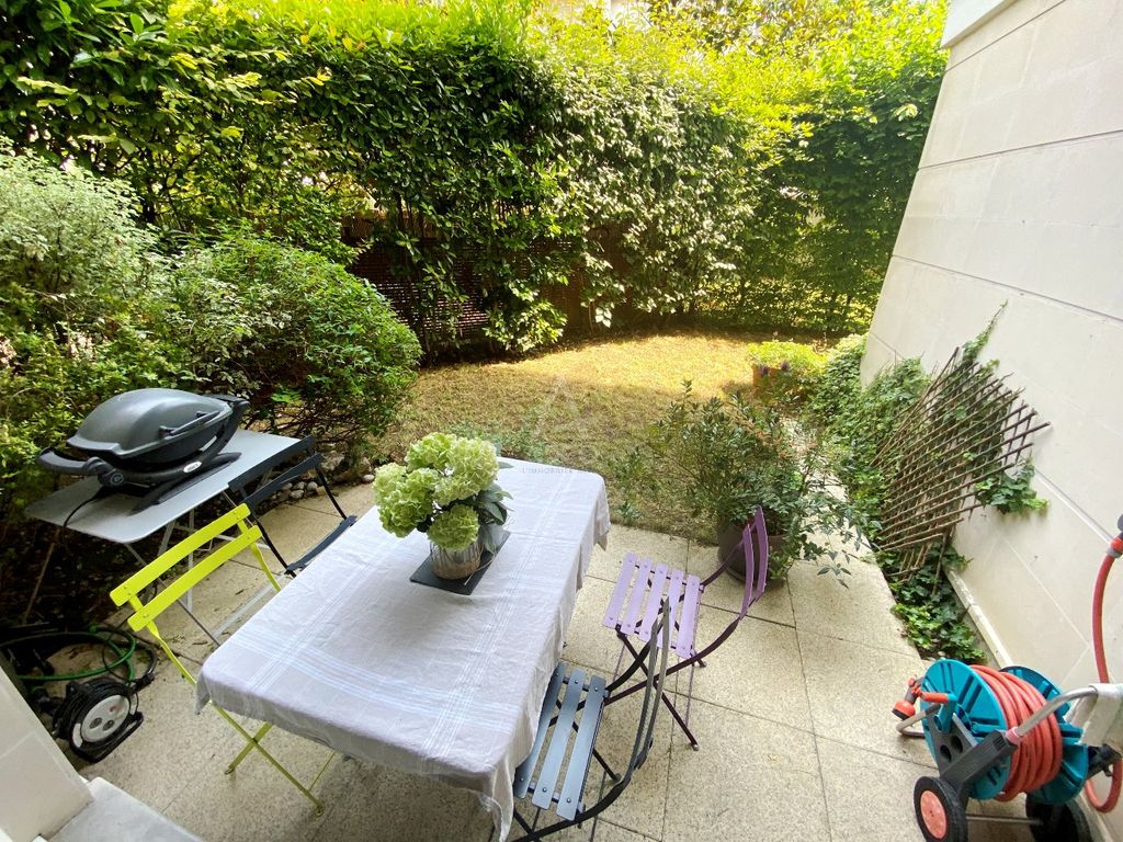 Achat appartement à vendre 4 pièces 91 m² - La Garenne-Colombes