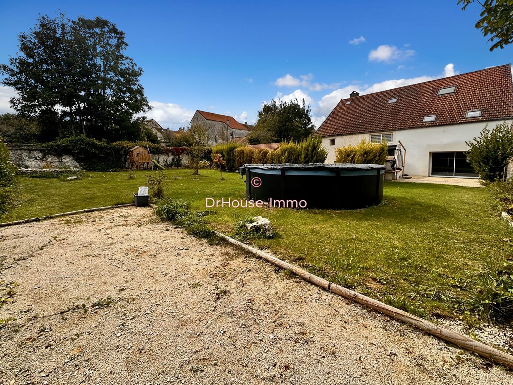 Achat maison à vendre 4 chambres 125 m² - Til-Châtel