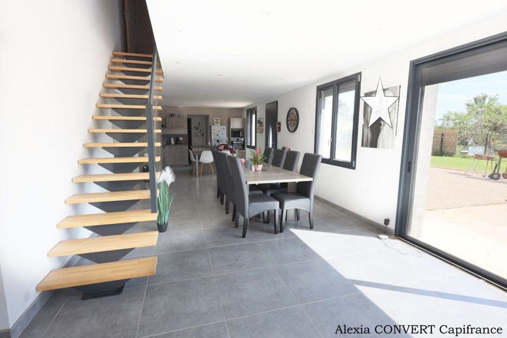 Achat maison à vendre 3 chambres 149 m² - Mézériat