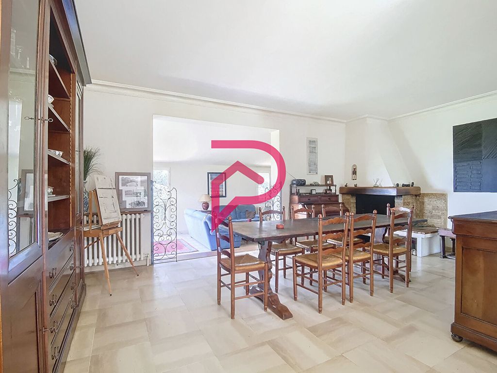 Achat maison à vendre 6 chambres 193 m² - Vaugneray