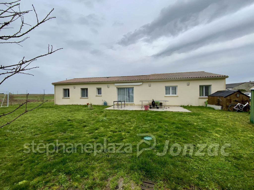 Achat maison à vendre 4 chambres 139 m² - Jarnac-Champagne