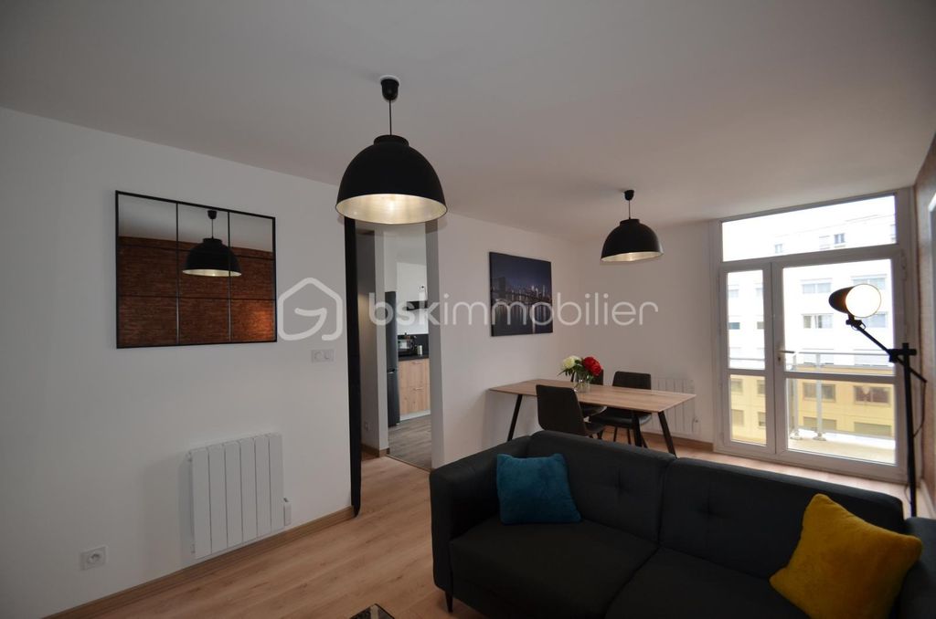 Achat appartement à vendre 4 pièces 68 m² - Lyon 8ème arrondissement