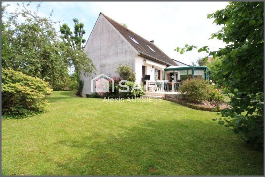 Achat maison à vendre 5 chambres 140 m² - Brie-Comte-Robert