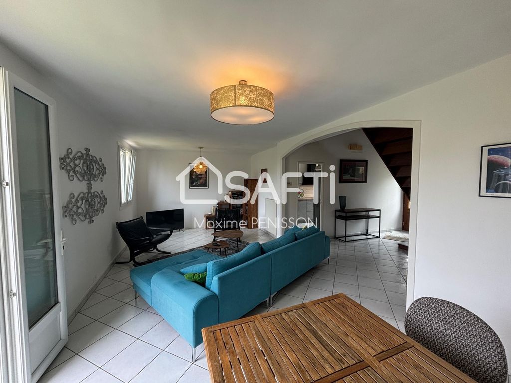 Achat maison à vendre 4 chambres 127 m² - Valframbert