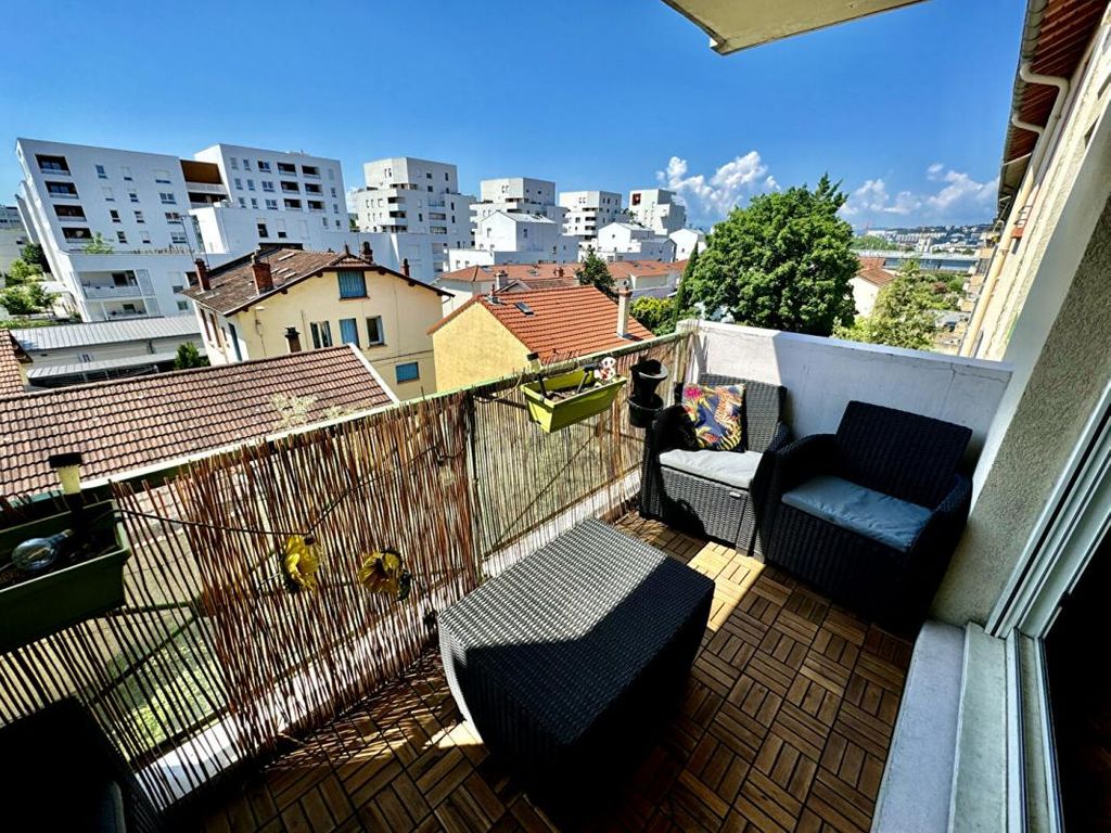 Achat appartement à vendre 4 pièces 91 m² - Lyon 8ème arrondissement