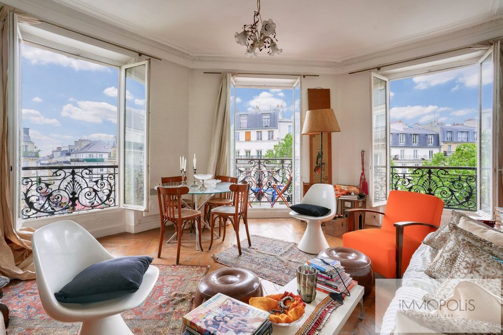 Achat appartement à vendre 3 pièces 77 m² - Paris 18ème arrondissement