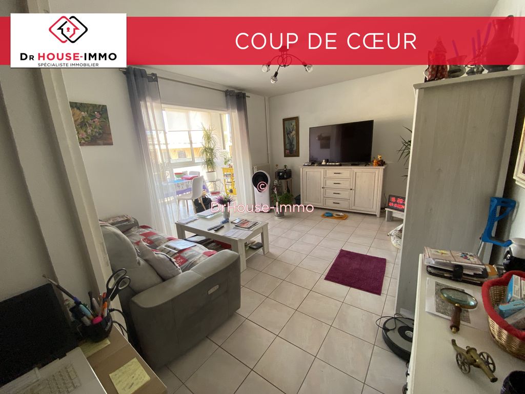 Achat appartement à vendre 3 pièces 66 m² - Le Lavandou