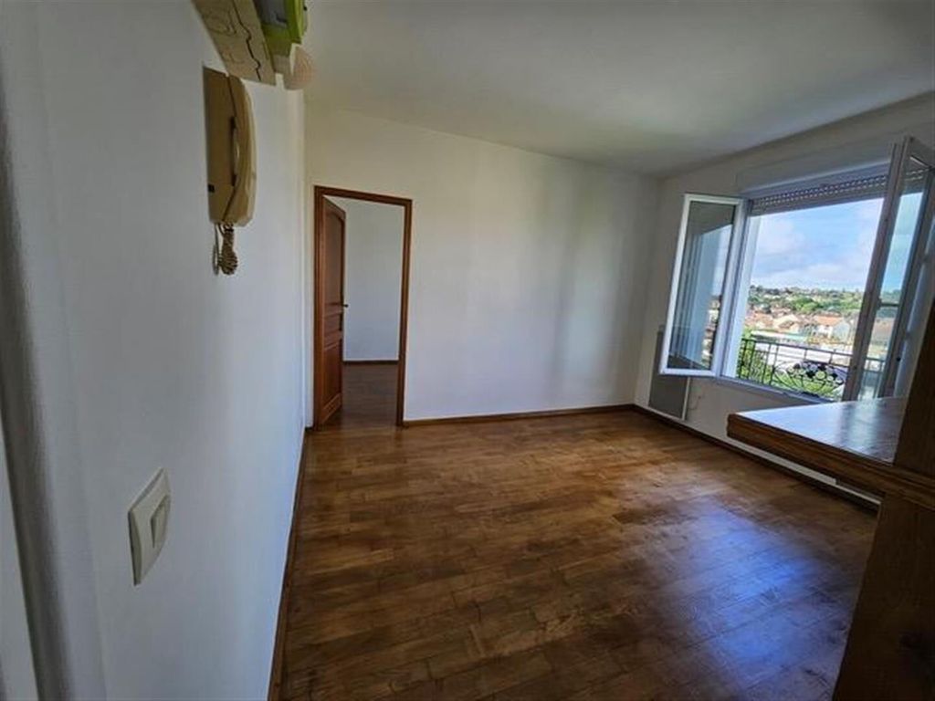 Achat appartement à vendre 2 pièces 27 m² - Villeneuve-le-Roi