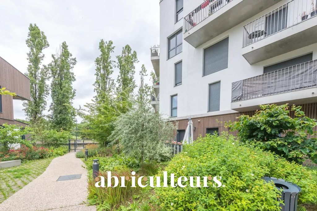 Achat appartement à vendre 3 pièces 67 m² - Bobigny