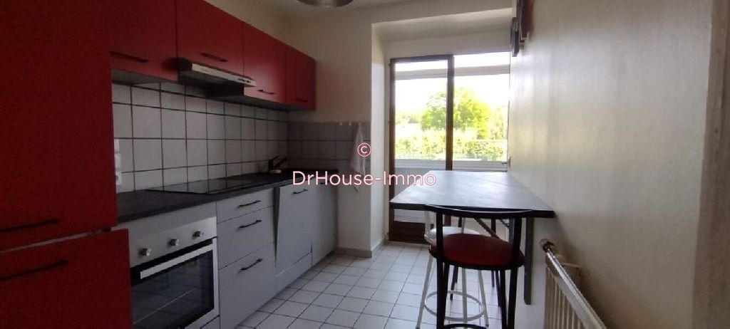 Achat appartement à vendre 4 pièces 75 m² - Saint-Just-Saint-Rambert