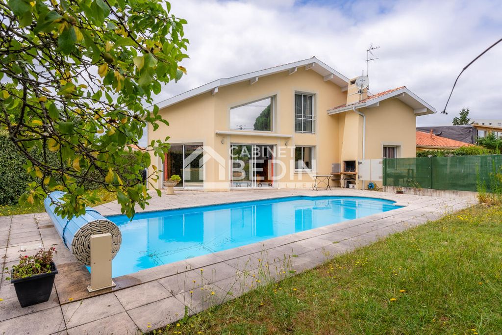 Achat maison à vendre 4 chambres 171 m² - Mérignac