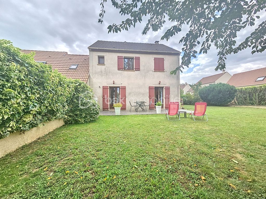 Achat maison à vendre 4 chambres 119 m² - Crégy-lès-Meaux