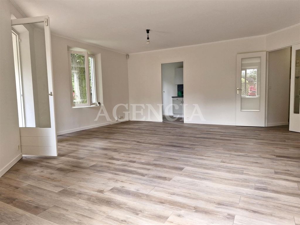 Achat appartement à vendre 5 pièces 98 m² - Émerainville