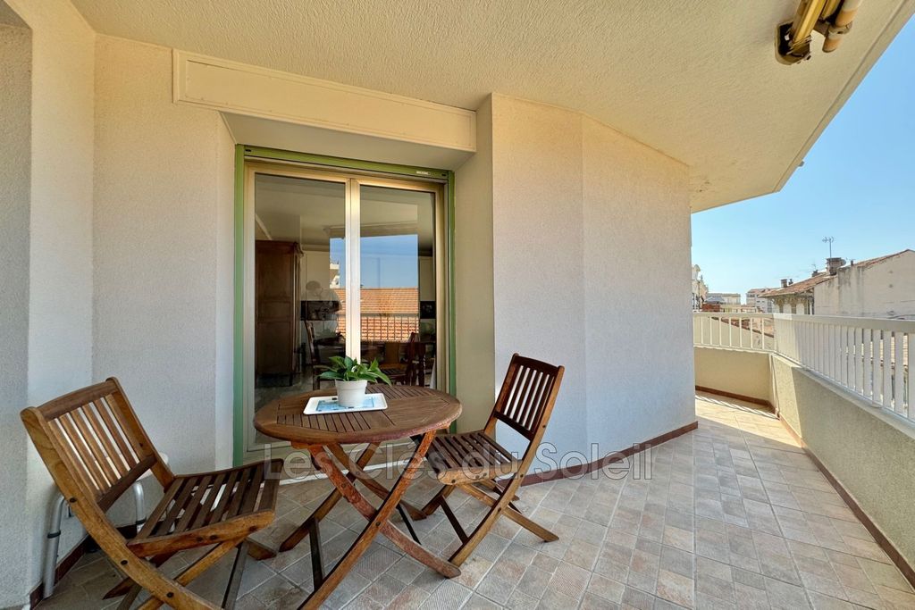 Achat appartement à vendre 2 pièces 49 m² - Hyères