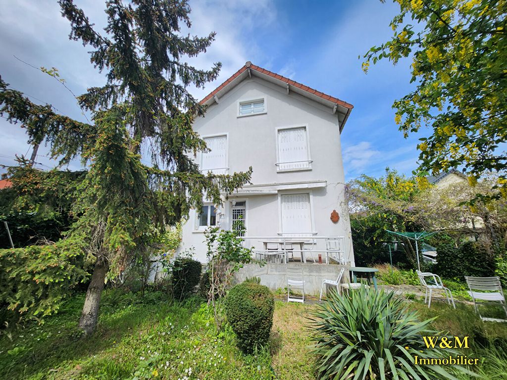 Achat maison à vendre 3 chambres 135 m² - Ris-Orangis